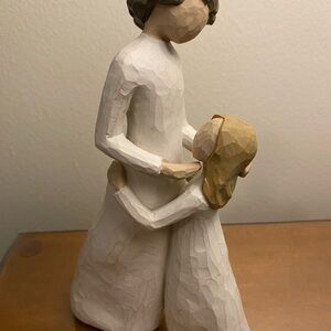 Willow Tree “Mother and Daughter” figurine